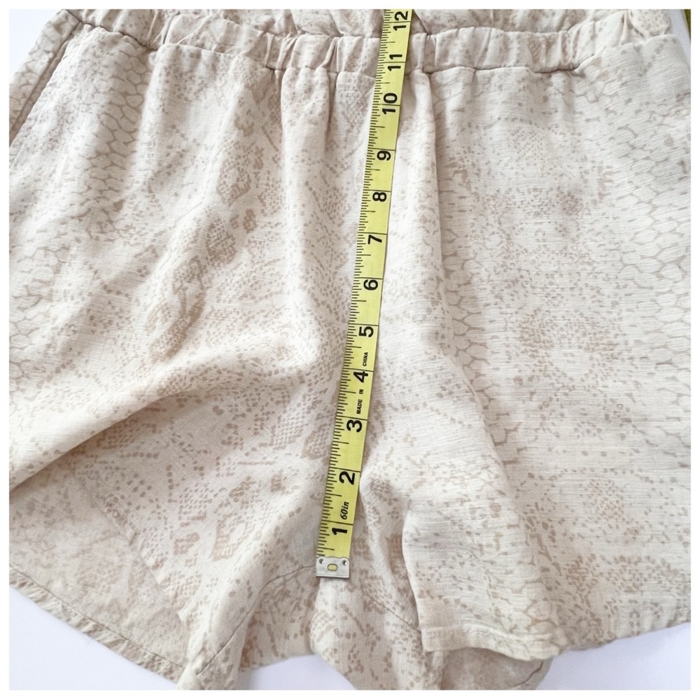 Anthropologie Cloth & Stone Dahl Snakeskin Print Romper Size Small - Picture 11 of 16